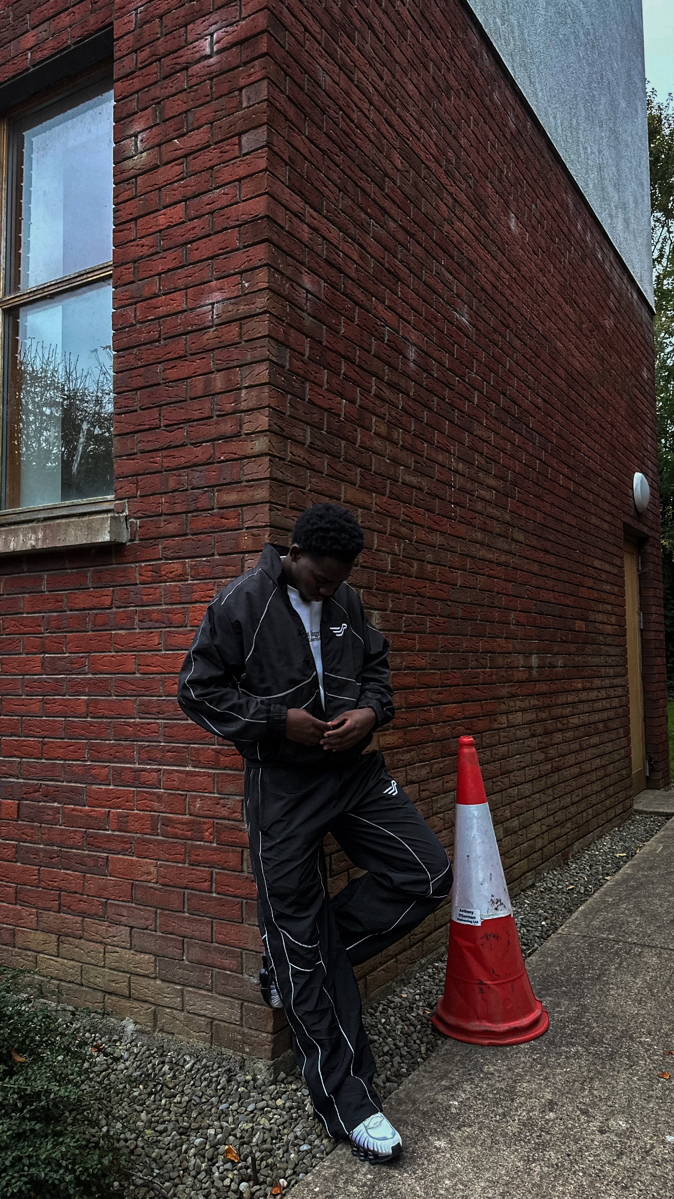 Glide Tech Windbreaker Tracksuit (Black Edition)